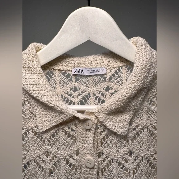 Zara size large Cream Crochet half Button-Up Top - Picture 4 of 5
